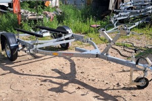 Прицеп лодочный самосвальный 82944Н Дельфин 4.2Н