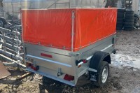 Прицеп с дополнительными габаритными фонарями